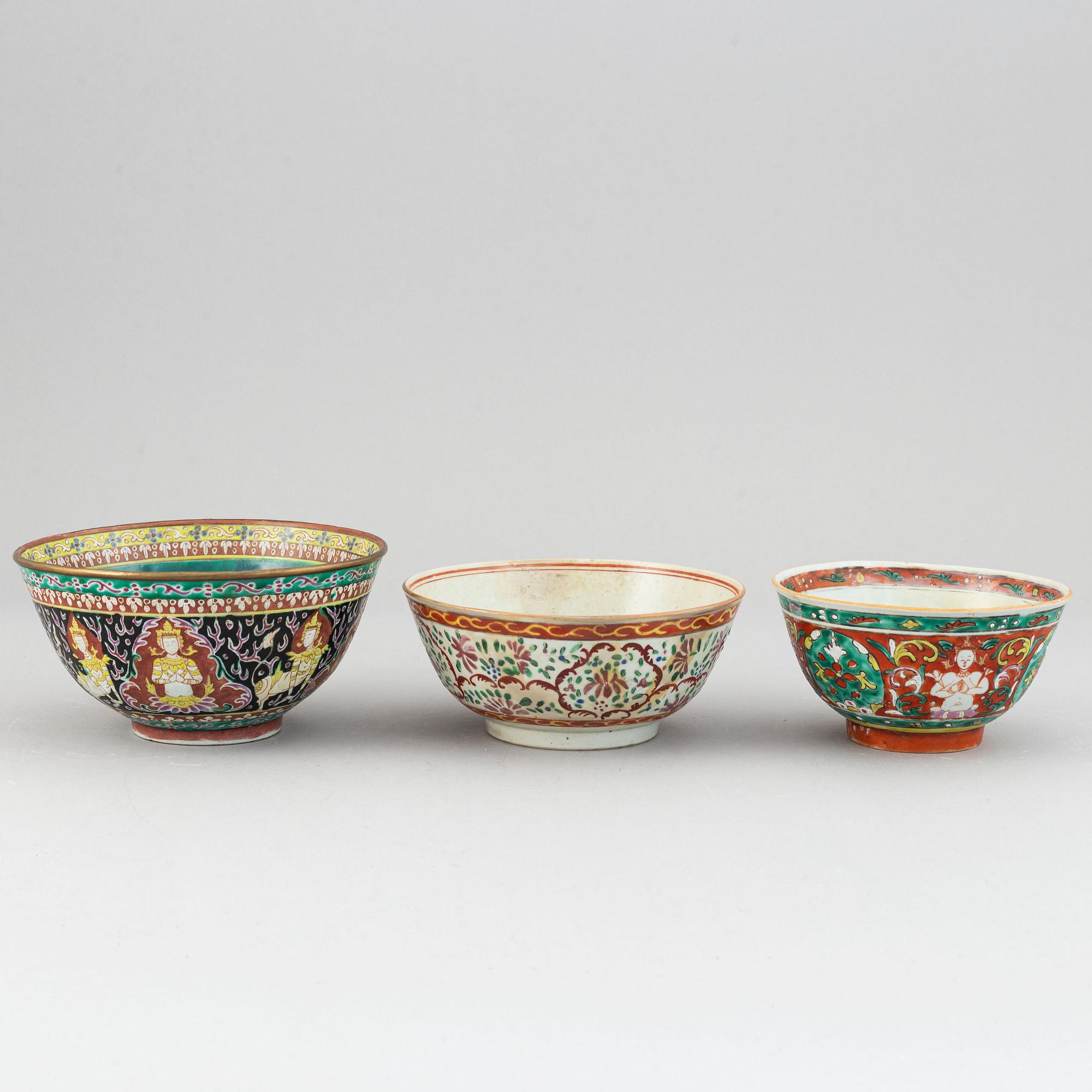 A group of bowls, a Chinese bowl for the persian market and 2 Thai Bencharong bowls, 19th Century.
