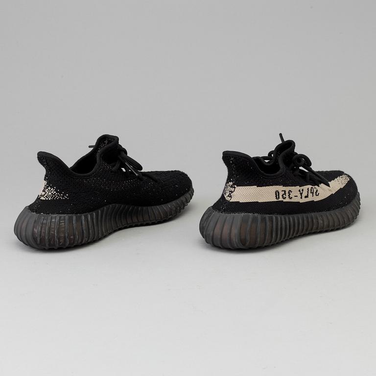 Adidas Yeezy Boost 350 V2 Core black white "Oriol".