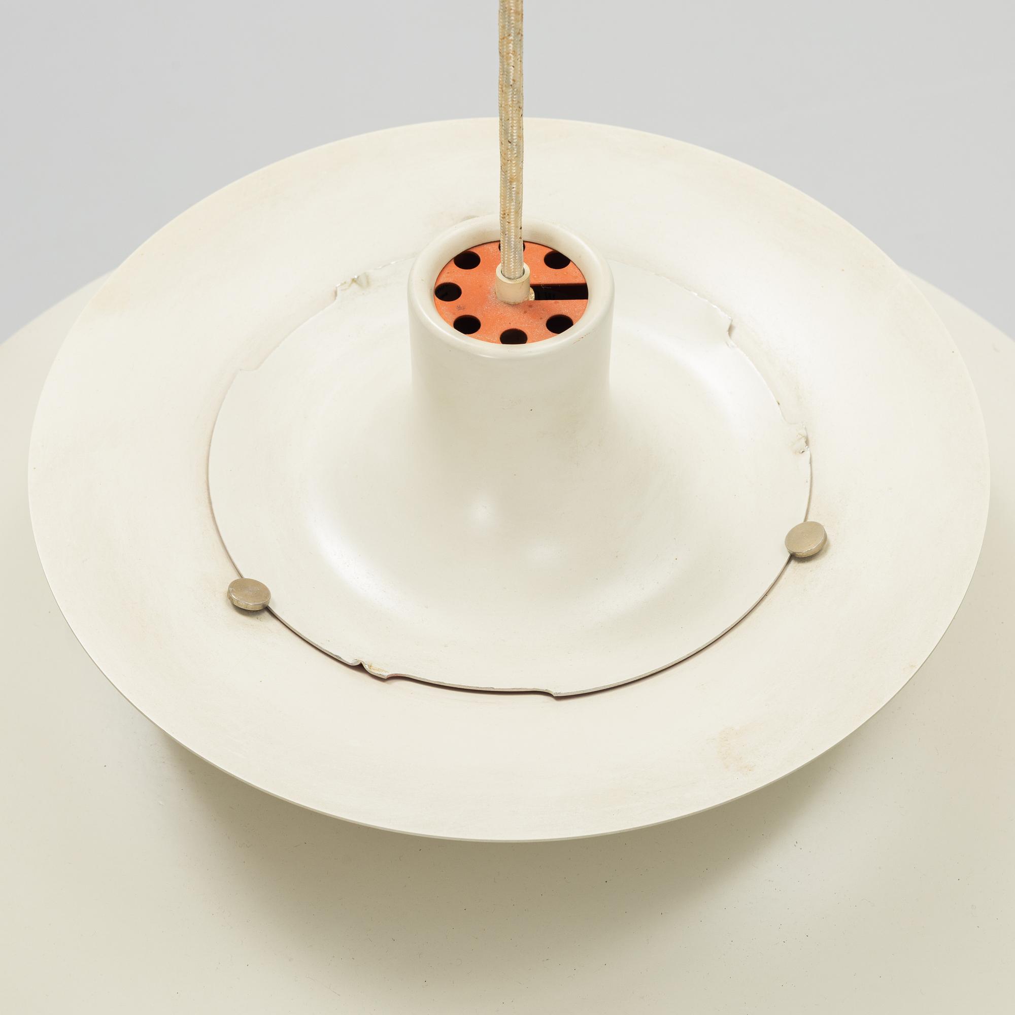 Poul Henningsen, taklampa, PH-5, Louis Poulsen, Danmark.