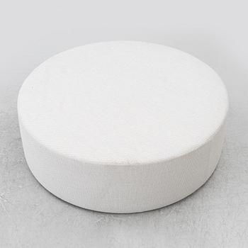 Philipp Mainzer + Farah Ebrahimi, "Kerman Pouf" E15, contemporary.