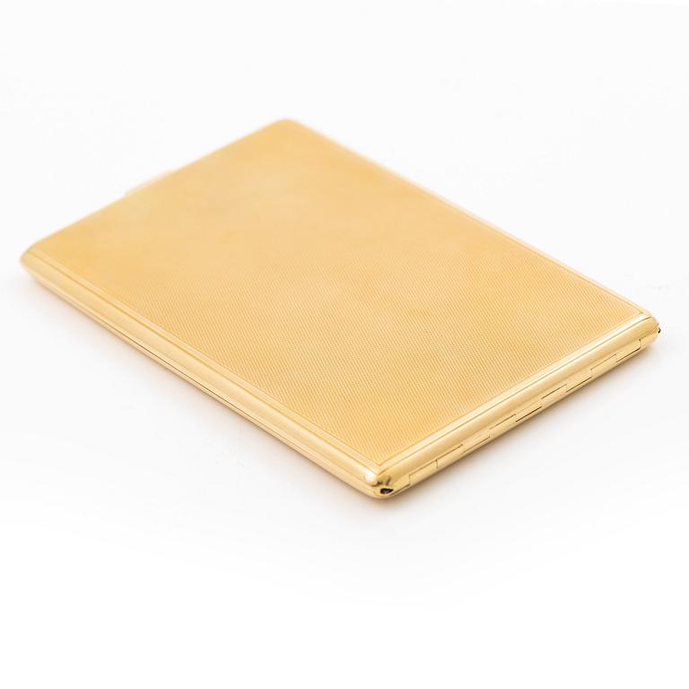 Cigarette case, 18K gold, 1940s.
