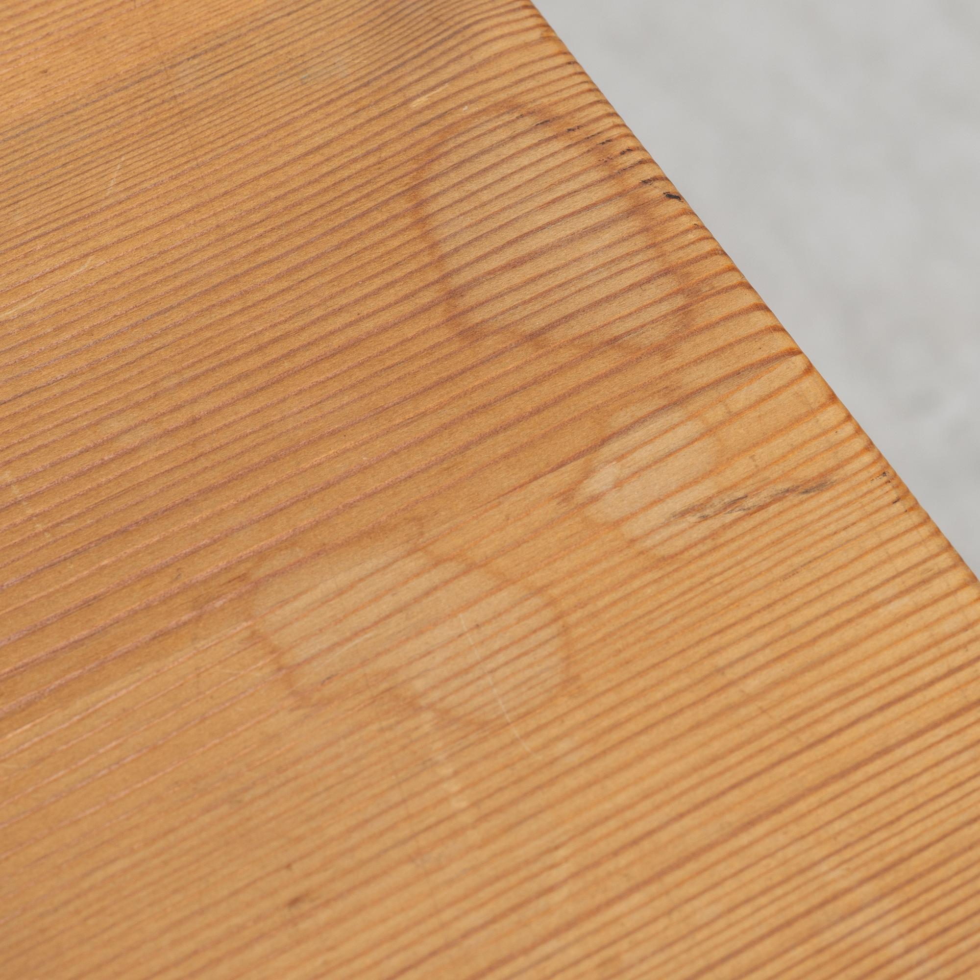 Chest of drawers, first half of the 20th century.
