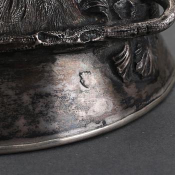 JAKBÄGARE, silver, sk "Stirrup cup" Eduard I Wollenweber, München (1846-1889). Vikt ca 251 gram.