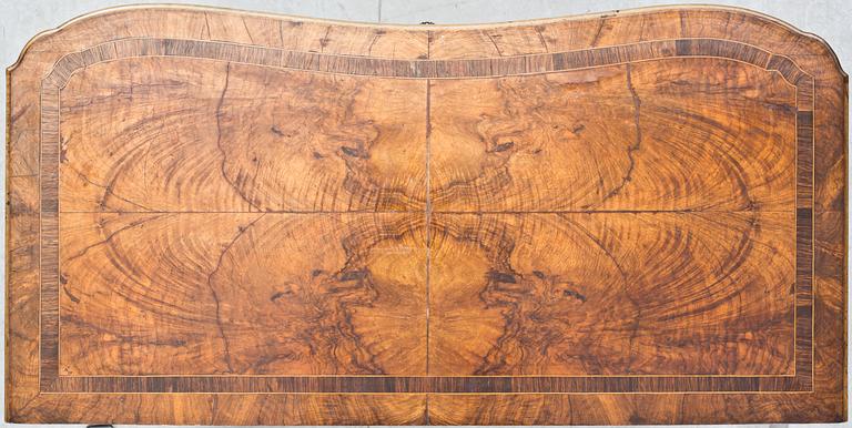 BYRÅ, senbarock, troligen Frankrike, 1700-talets slut.