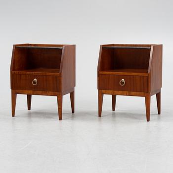 A pair of mahogany bedside tables, 1930s/40s.