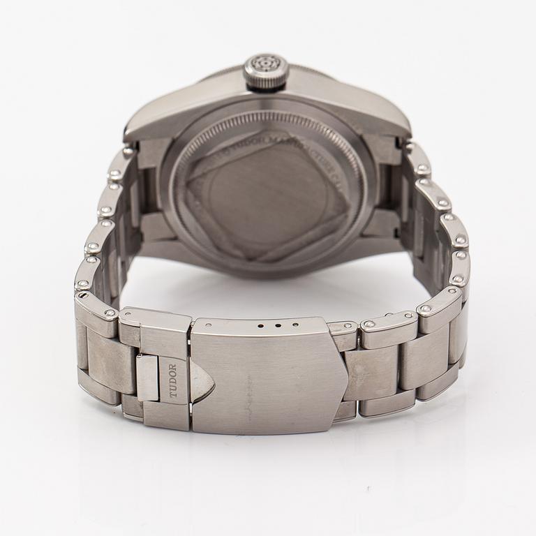 Tudor, Black Bay, 200m, rannekello, 41 mm.