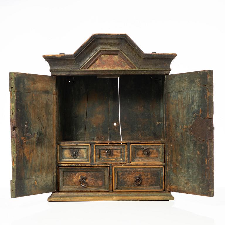Spice cabinet/wall cabinet, folk art, late Baroque, 18th century.