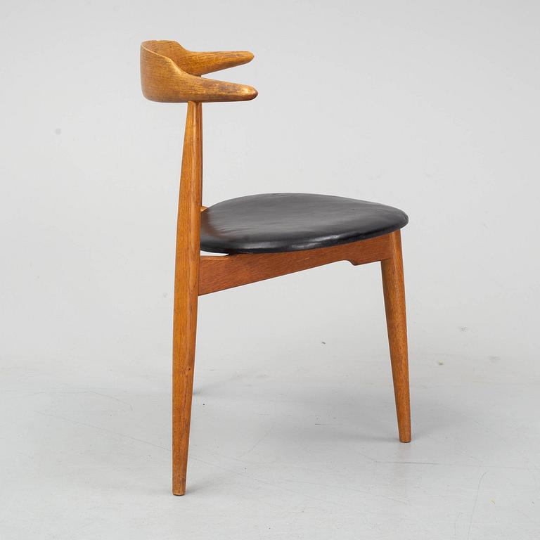 HANS J WEGNER, stol, "Hjertestolen", Fritz Hansen, Danmark.