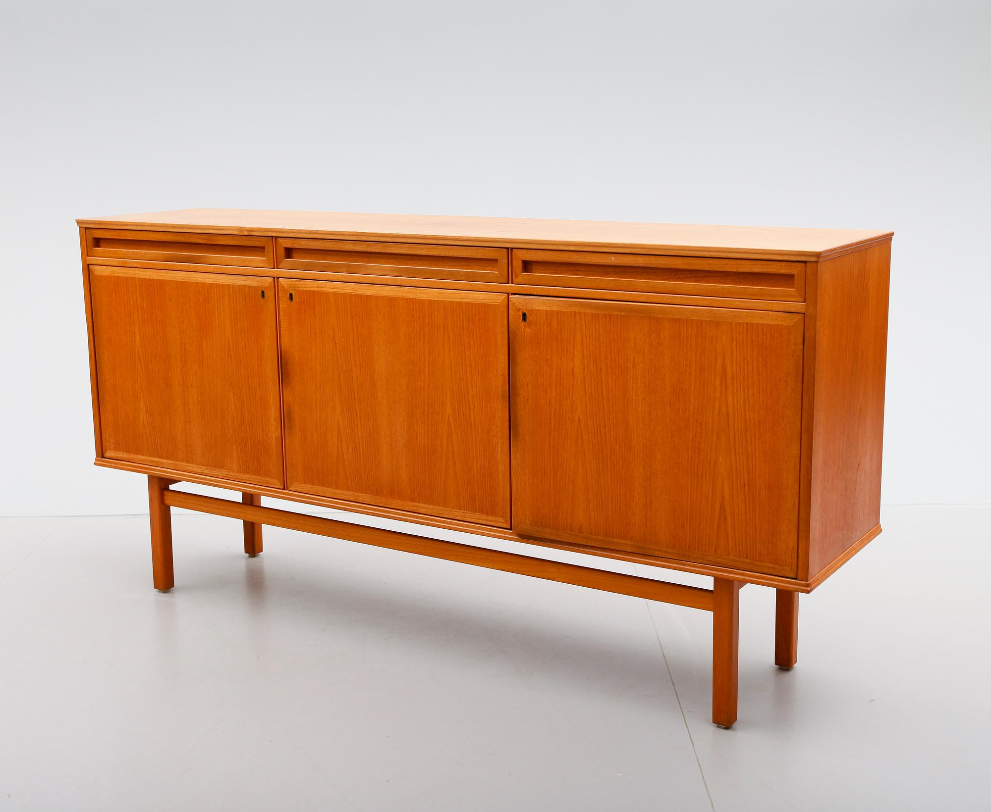 SIDEBOARD, 1960-tal.