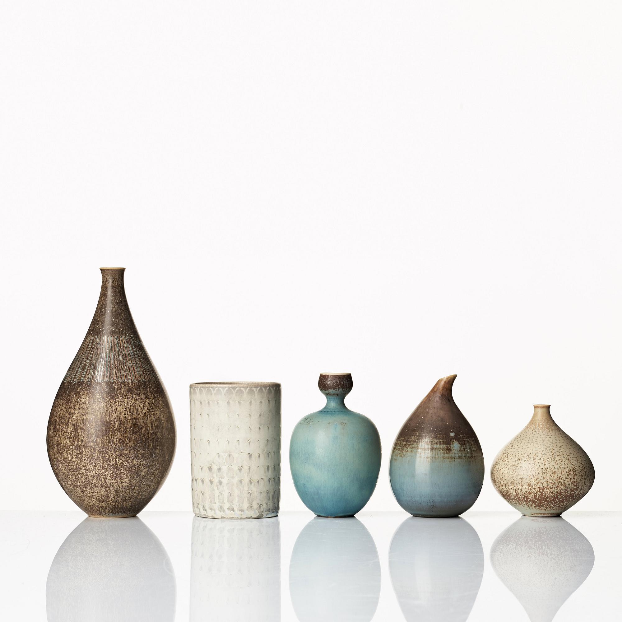 Stig Lindberg, a set of five stoneware vases. Gustavsberg studio, Sweden 1953-56.