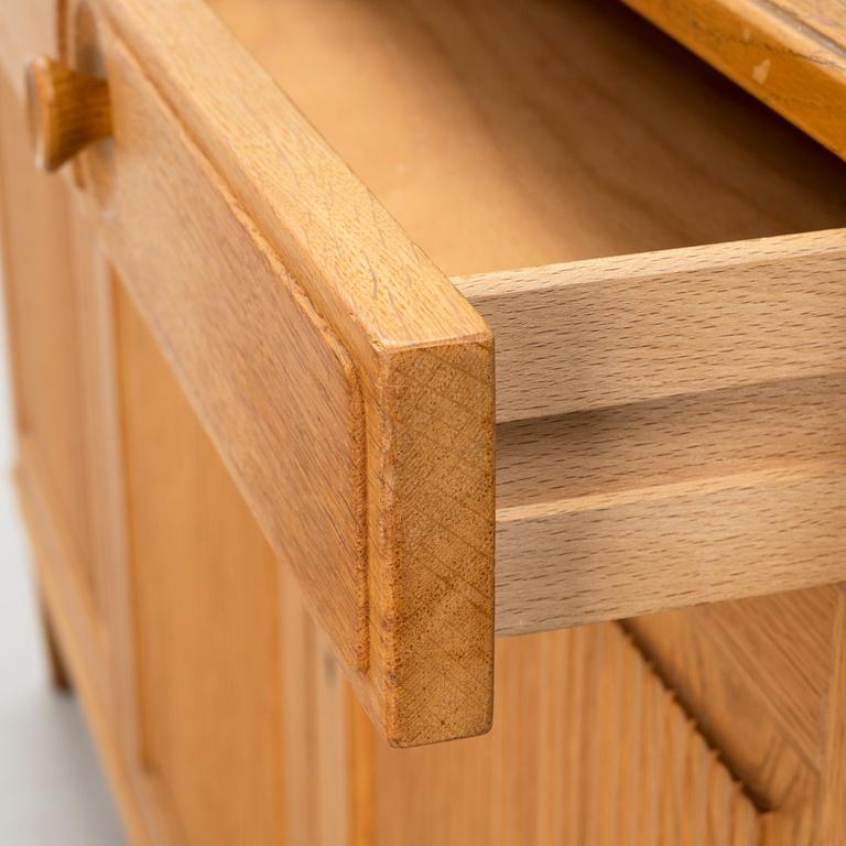 Carl Malmsten, sideboard, "Herrgården", Bodafors, 1900-talets andra hälft.