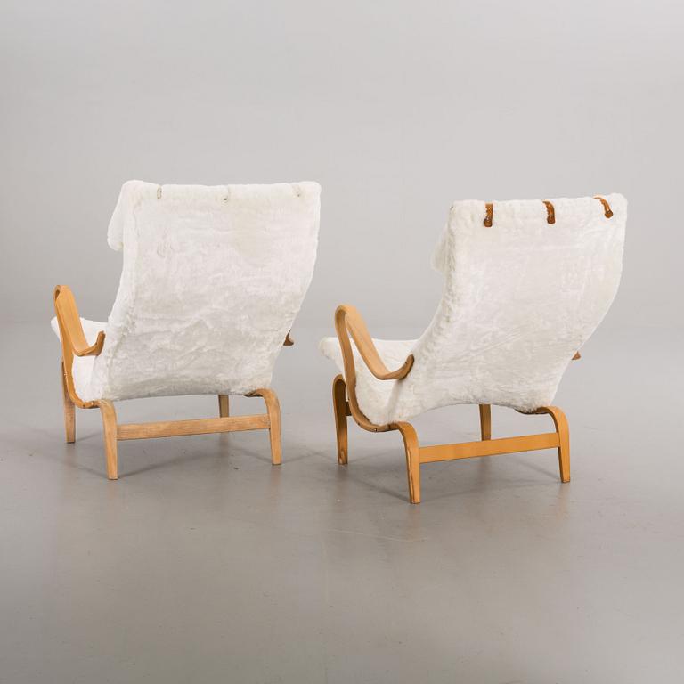 VILFÅTÖLJER, ett par, "Pernilla" design Bruno Mathsson för Dux.