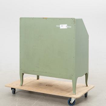 Axel Einar Hjorth, Secretary "Traddis" Nordiska Kompaniet (NK) 1931/32.