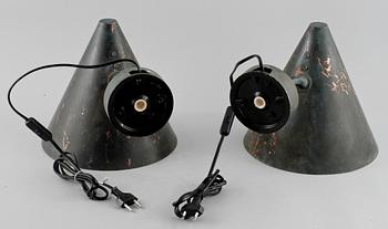 VÄGGLAMPOR, 2 st, för utomhusbruk, Hans Agne Jakobsson, Markaryd, 1900-talets andra hälft.