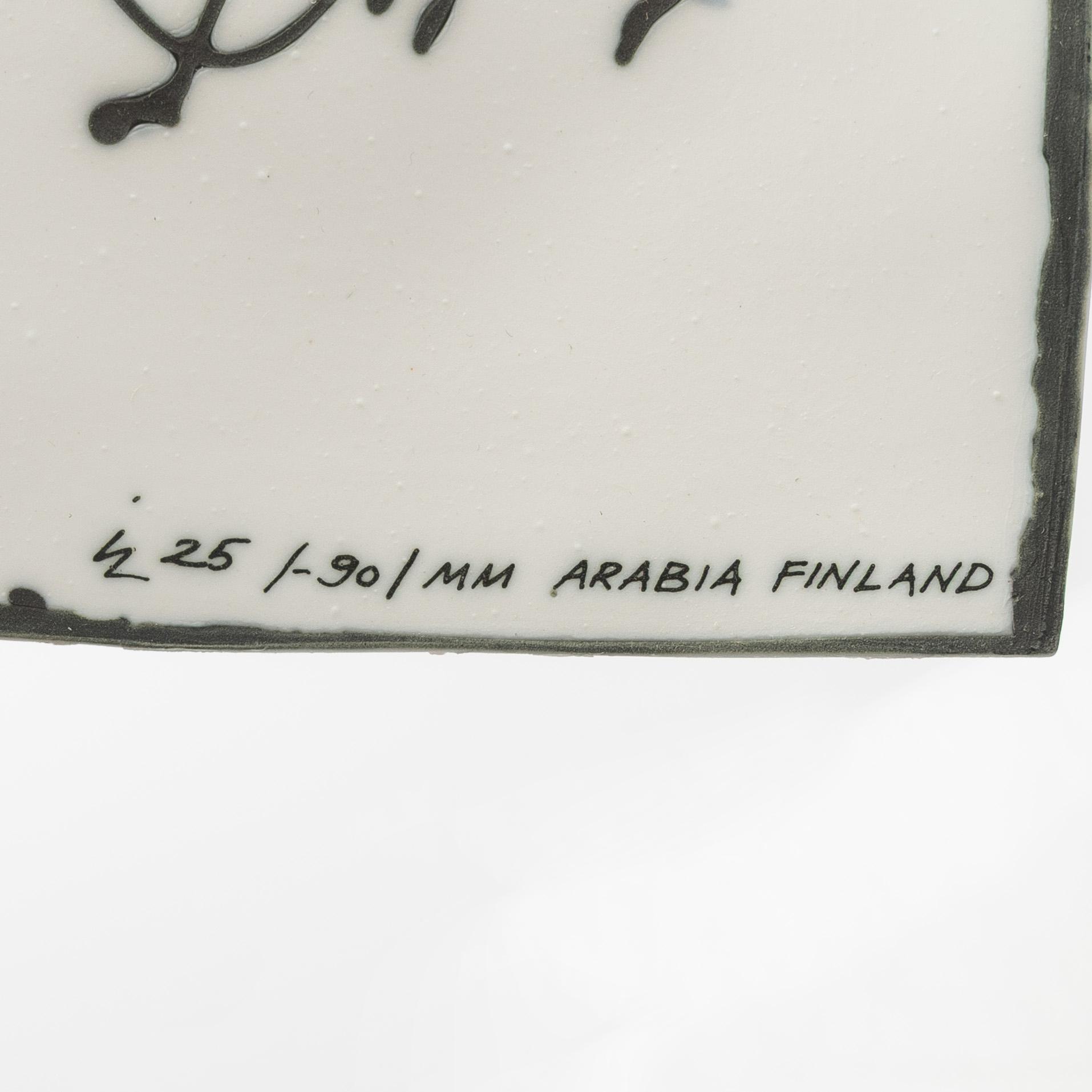 Inkeri Leivo, vägglampa, "Love letter", signerad IL 25/-90/MM Arabia Finland.