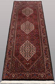 A RUNNER, Bidjar, ca 212 x 76 cm.