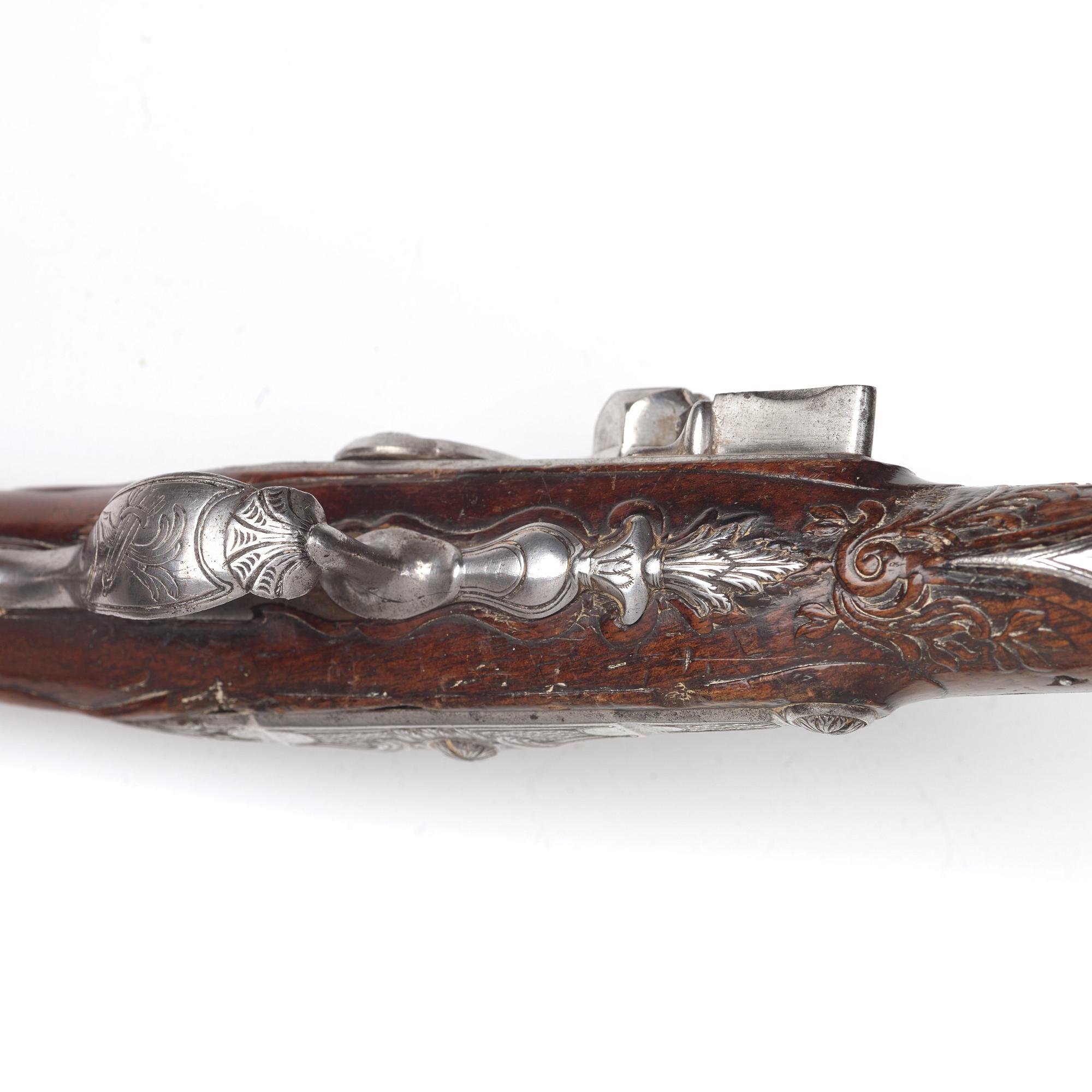 FLINTLÅSPISTOLER, ett par, av Petter Rundberg (1718-80), mästare 1752.