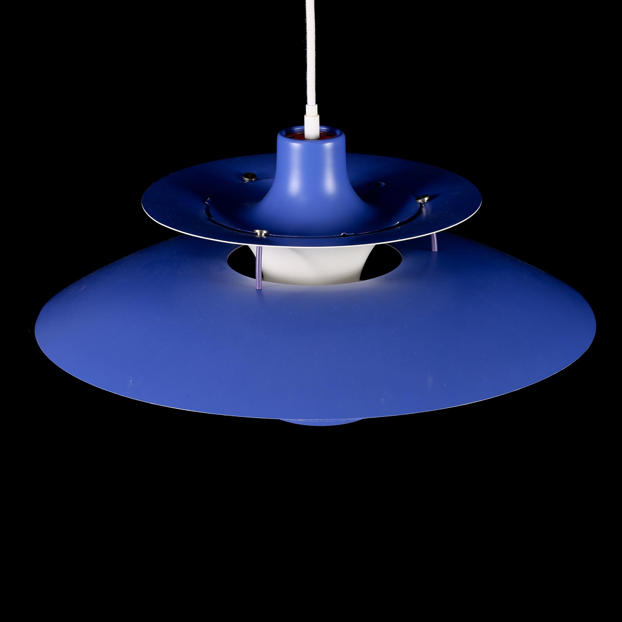 TAKLAMPA, "PH-lampa" design Paul Henningsen för Louis Poulsen, 1900-talets andra hälft, höjd ca 27 cm.