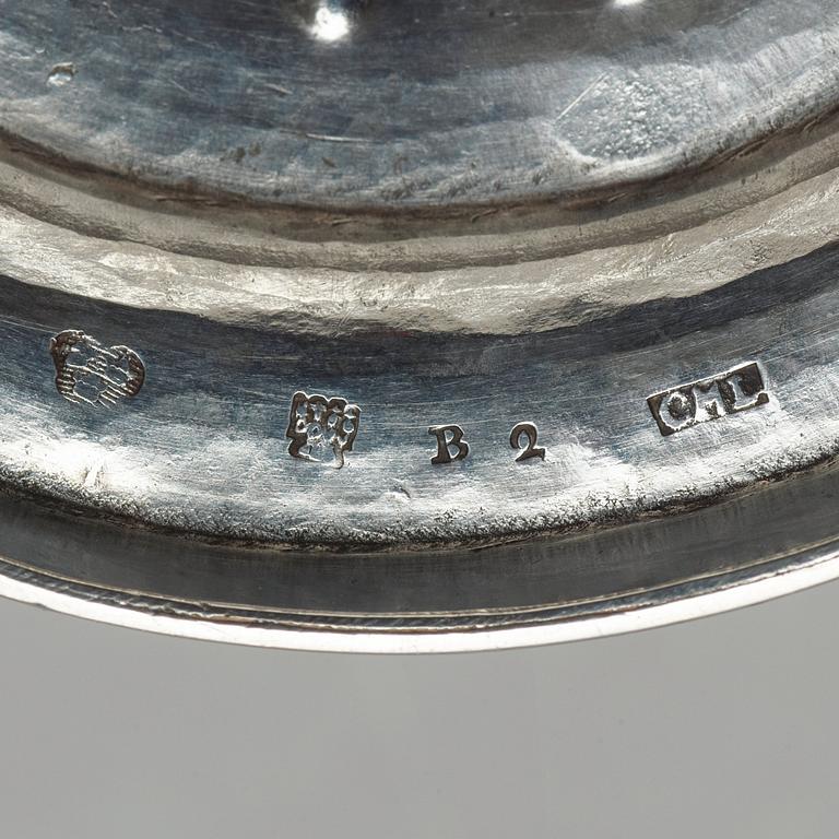 A pair of Swedish 18th century silver candlesticks, marks of Carl Magnus Lundholm, Norrköping 1784.