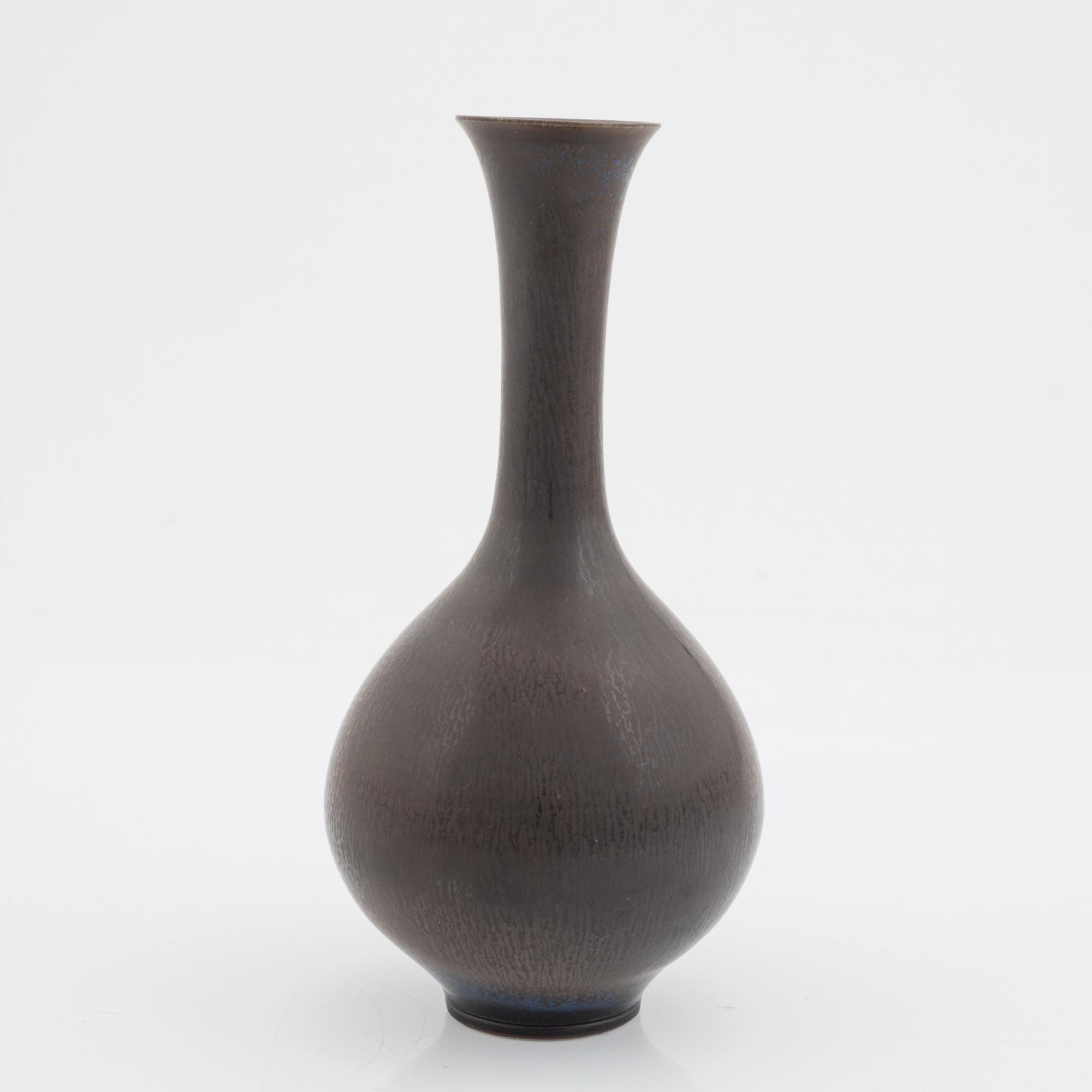 Berndt Friberg, a stoneware vase, Gustavsberg studio, Sweden, mid 20th century, possibly 1952.