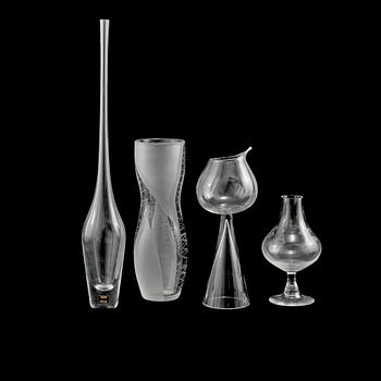 Bengt Orup · VASER, 4 st, glas, mestadels Bengt Orup, Johansfors respektive Hyllinge, 1900-talets andra hälft.