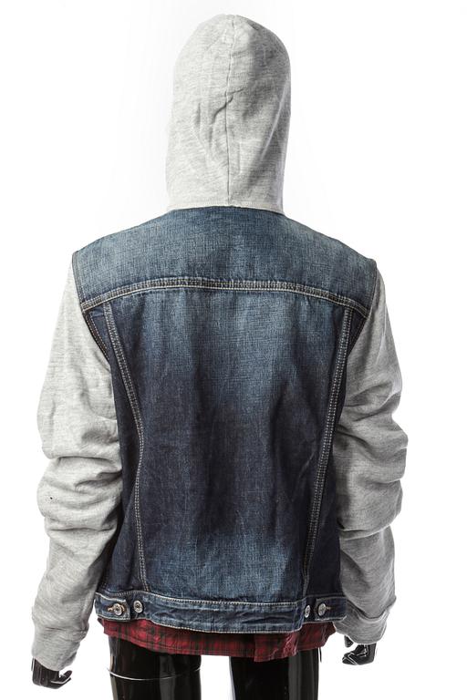 JACKA, Dsquared.
