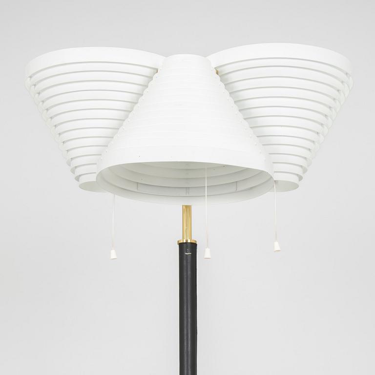 Alvar Aalto, a late 20th century 'A809' floorlamp for Valaisinpaja.