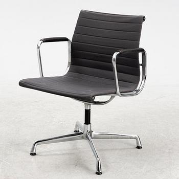 Charles & Ray Eames, karmstol, EA 108, Vitra.