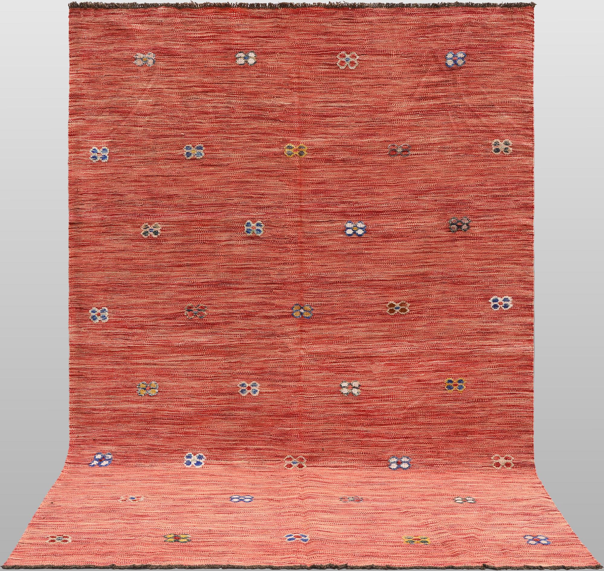 A Kelim carpet, 246 x 170 cm.
