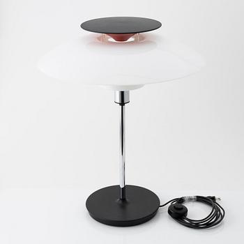 Poul Henningsen, bordslampa, "PH 80", Louis Poulsen, Danmark.