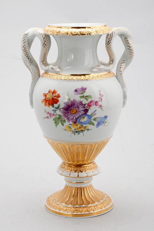 VAS, porslin, Meissen, 1900-tal.