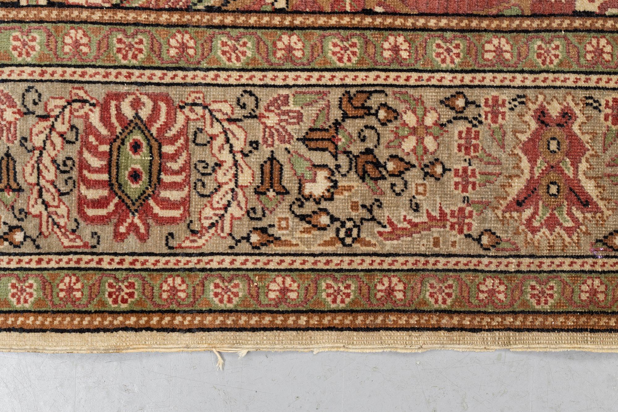 Carpet, Oriental/Eastern Europe, ca 297 x 196 cm.