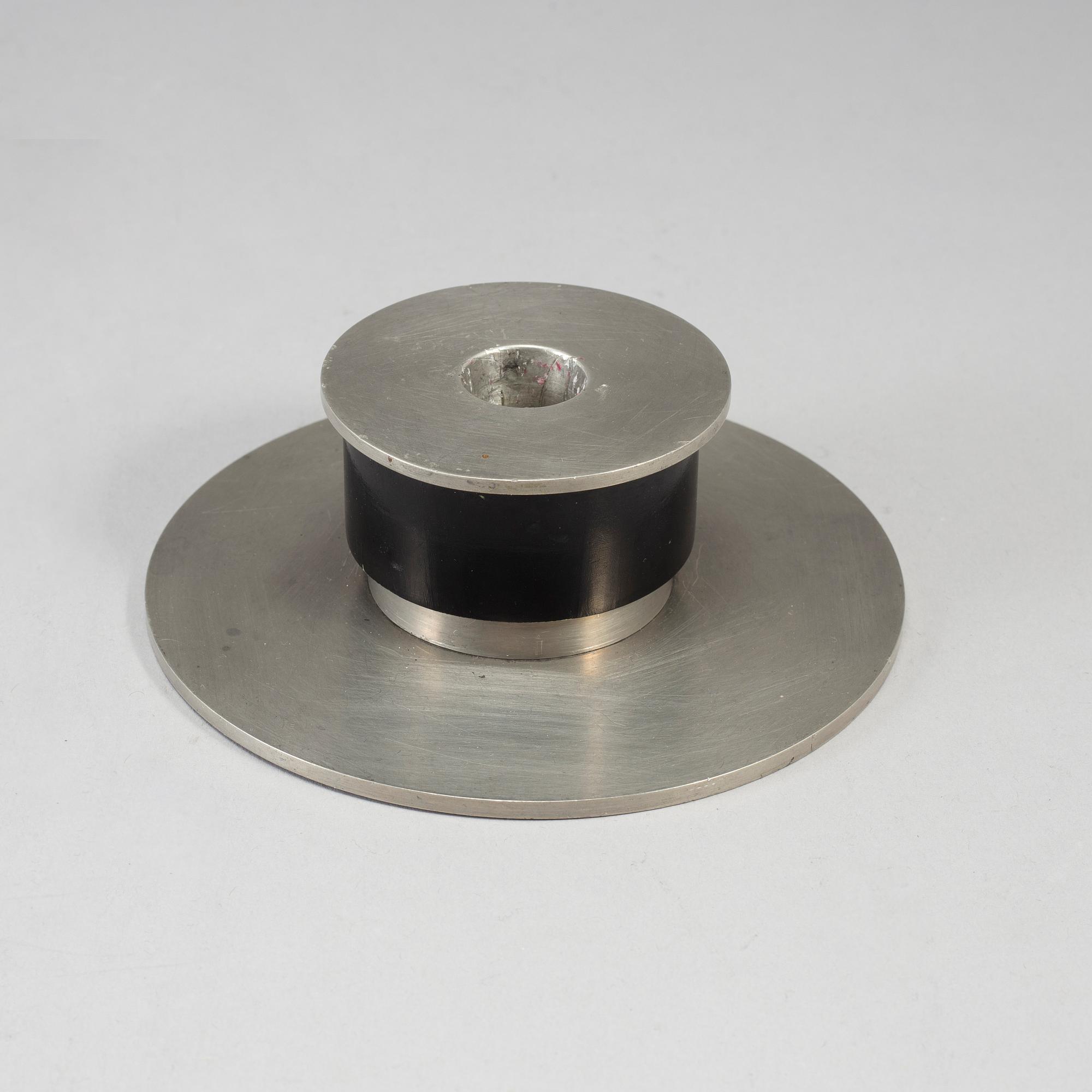 FOLKE ARSTRÖM, two pewter pieces, 1930's.