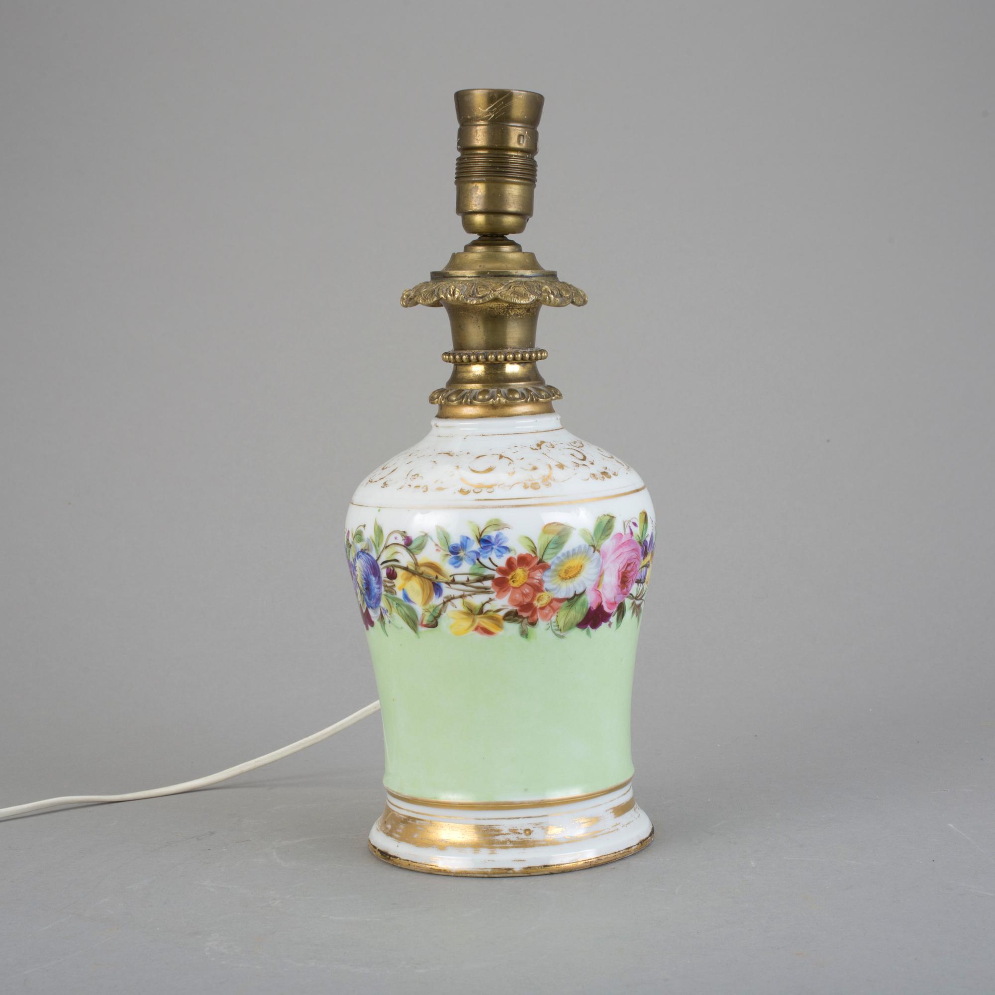 BORDSLAMPA, porslin, 1800-talets slut.