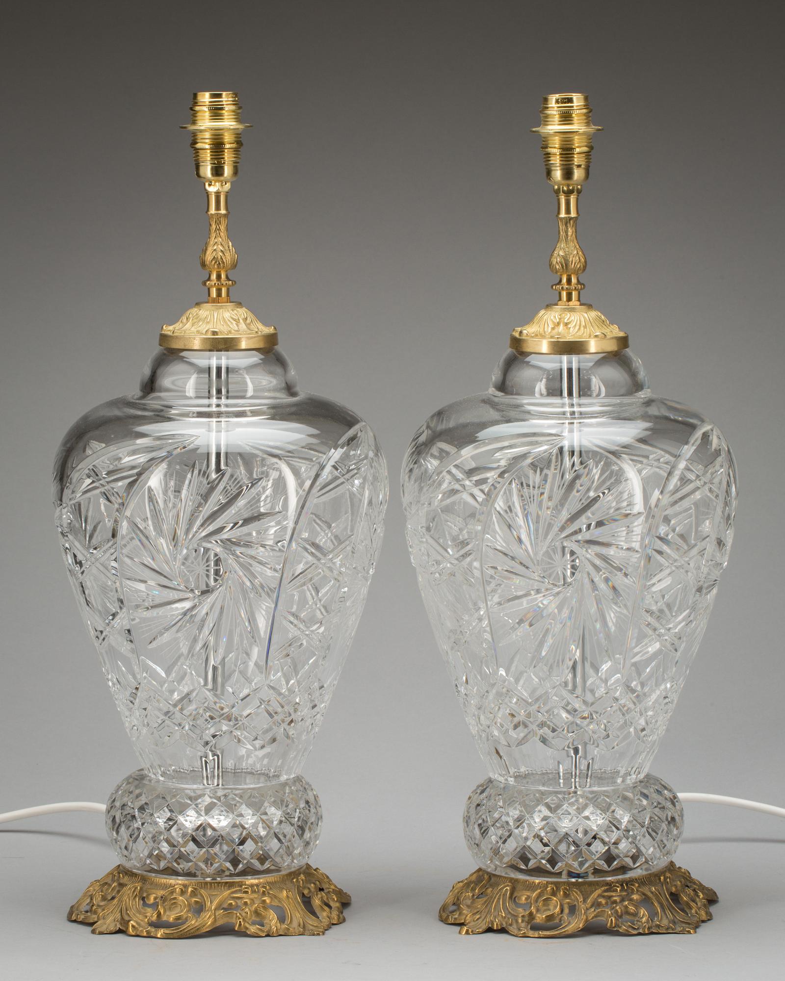 BORDSLAMPOR, ett par, modern tillverkning.