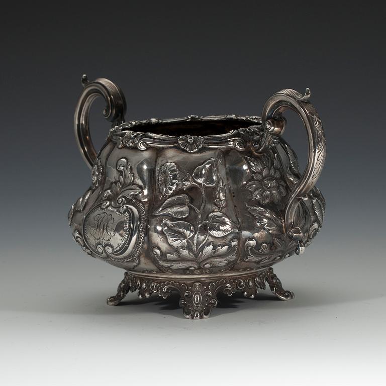 SOCKERSKÅL, silver, London 1836. Vikt 404,3 g.