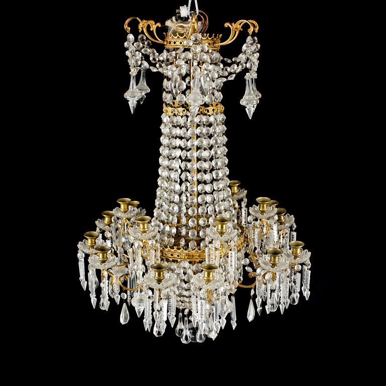LJUSKRONA, oscariansk, 1800-talets slut. Höjd ca 95 cm.