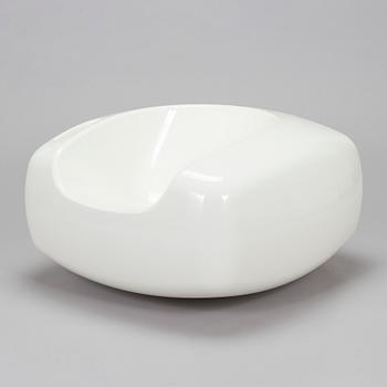 Eero Aarnio, "Soap-tuoli" Artekno, signeerattu Eero Aarnio, 2010.