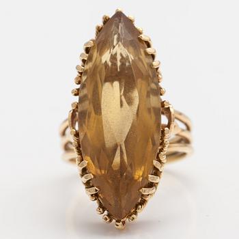 A ca 18K gold cocktail ring with a citrine.