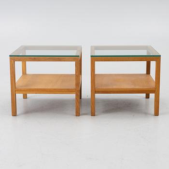 A pair of side tables, Fogia.