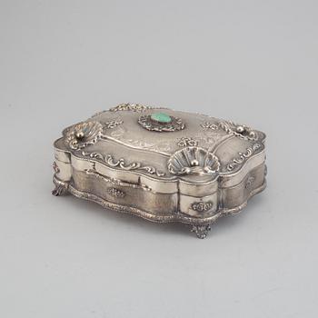 An Italian 20th century parcel-gilt silver 800 with jadeit Rococo style lidded box.