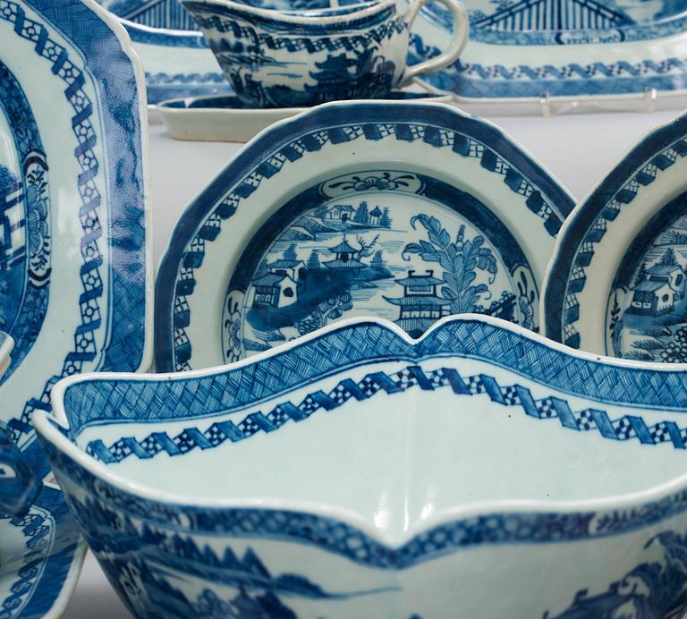 A blue and white export porcelain part dinner service, Qing dynasty, Jiaqing (1796-1820). (47 pieces).
