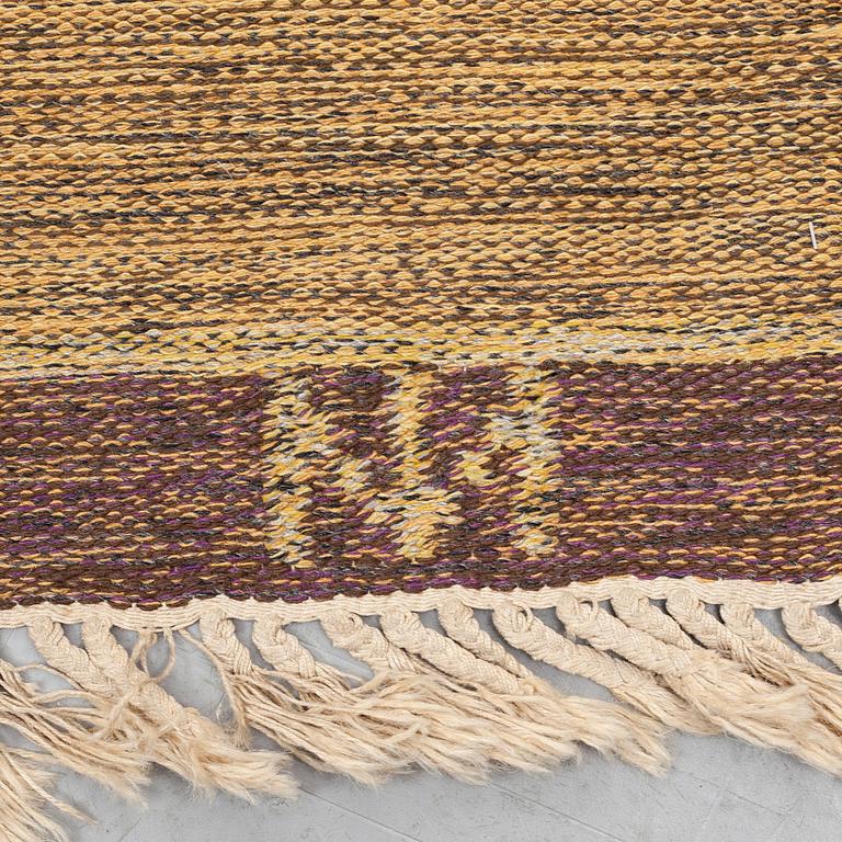 MATTO, flat weave, ca 303 x 179,5 cm, signed, Finland.