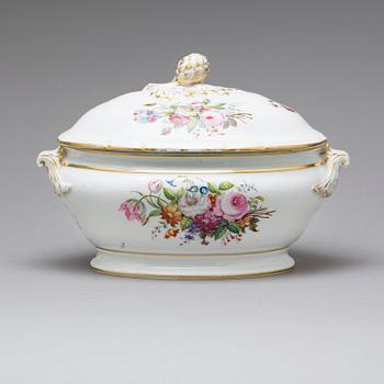 TERRIN med LOCK, porslin, 1900-tal.