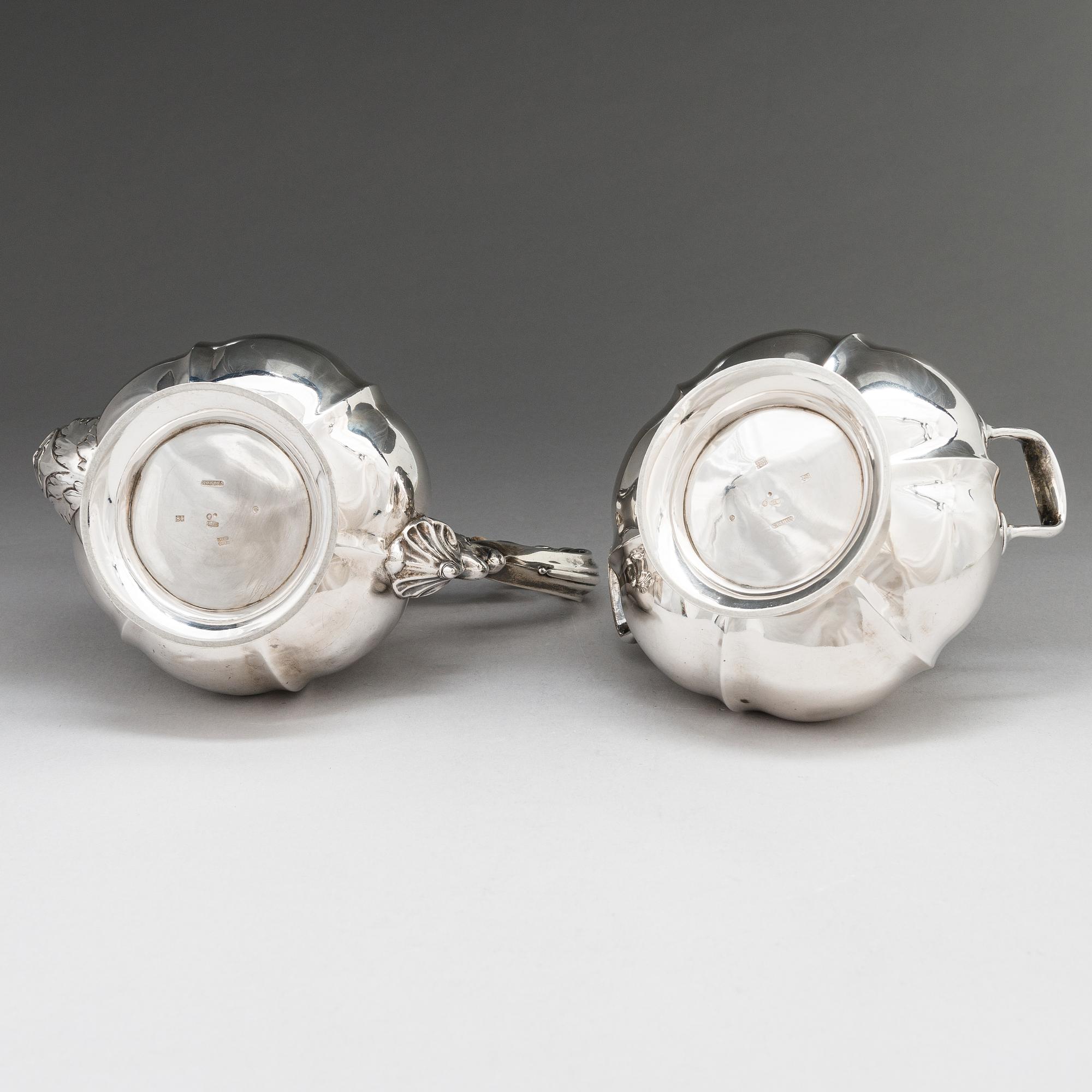 Alexander Kordes, Kaffekanna och sockerskål, silver, S:t Petersburg, Ryssland 1858.