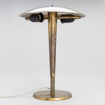 PAAVO TYNELL, A mid 20th Century '5061' table lamp for Taito Oy.