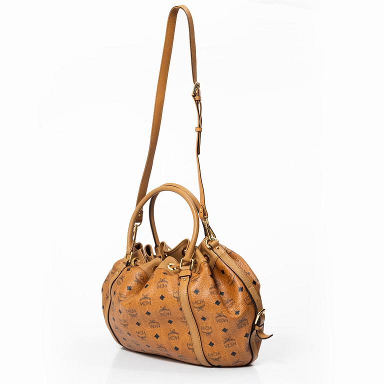 MCM, bucket bag.