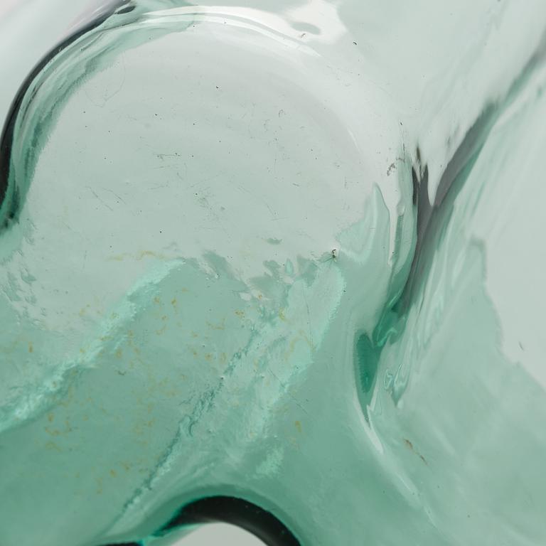 Alvar Aalto, A '9750' vase Karhula Glassworks in production 1937-1949.