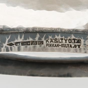 Malja ja vati, hopeaa ja pyöröhiottuja kvartseja, Pirkan-Kulta Tampere 1961.