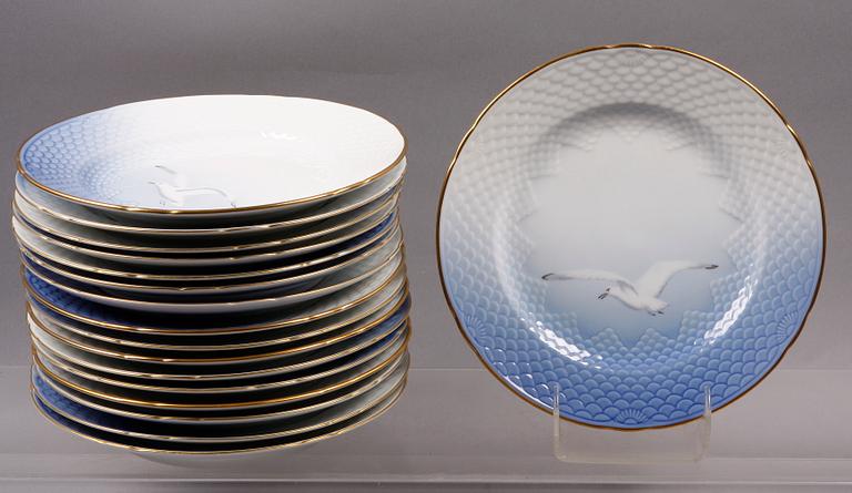 MAT- OCH KAFFESERVIS, 135 delar, porslin, "Måsen", Bing & Gröndahl,